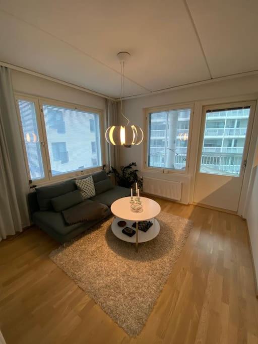 Modern Two Bedroom Apartment Near Helsinki Airport Вантаа Екстер'єр фото